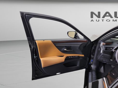 New 2025 Lexus ES 350 w/ Premium Package image 28