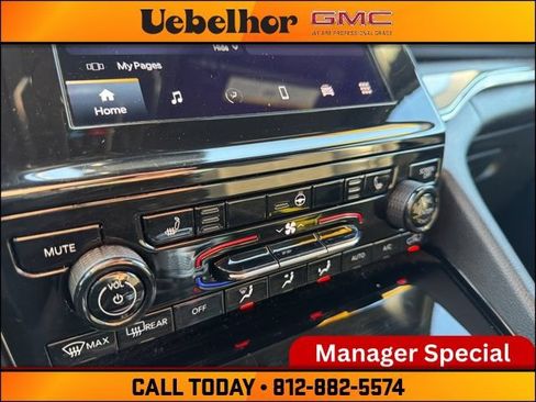 Used 2023 Jeep Grand Cherokee L Laredo AWD/4WD image 36