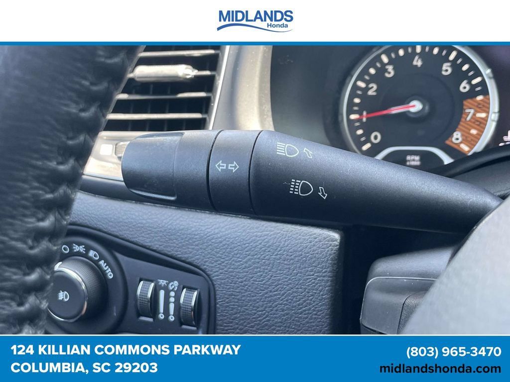 Used 2023 Jeep Renegade Limited AWD/4WD image 22