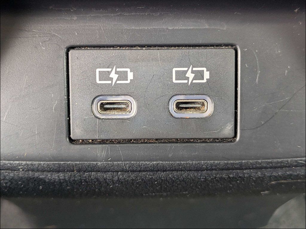 Used 2023 Toyota Corolla LE FWD image 13
