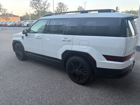 Used 2025 Hyundai Santa Fe Calligraphy image 3