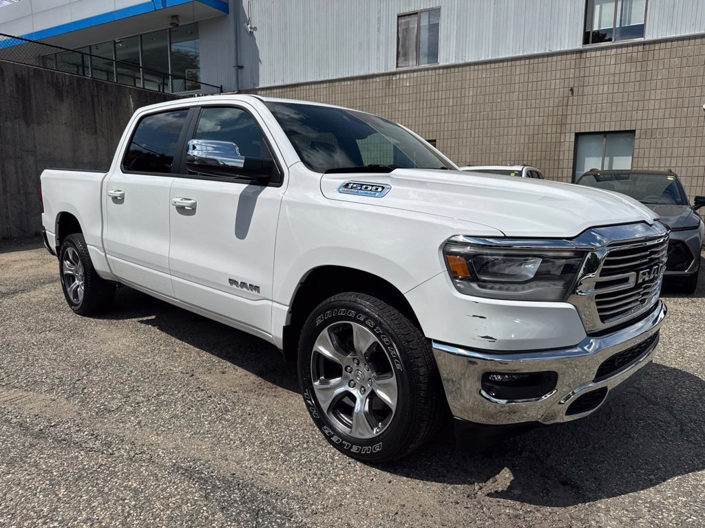Used 2023 RAM 1500 Laramie AWD/4WD image 9