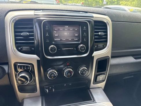 Used 2021 RAM 1500 Classic SLT RWD image 21