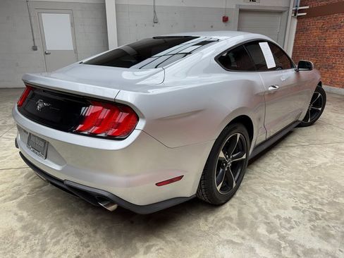 Certified 2018 Ford Mustang Coupe image 5