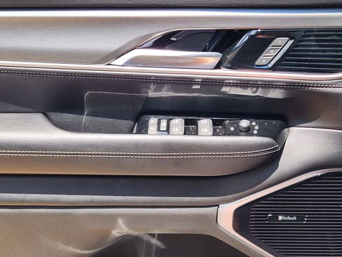 New 2026 Jeep Grand Wagoneer Limited AWD/4WD image 19