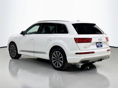 Used 2017 Audi Q7 3.0T Premium Plus w/ Premium Plus Package image 4