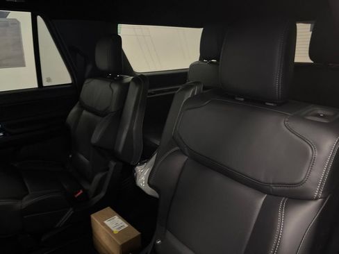 New 2026 Ford Expedition Max Platinum w/ Stealth Appearance Package AWD/4WD image 29