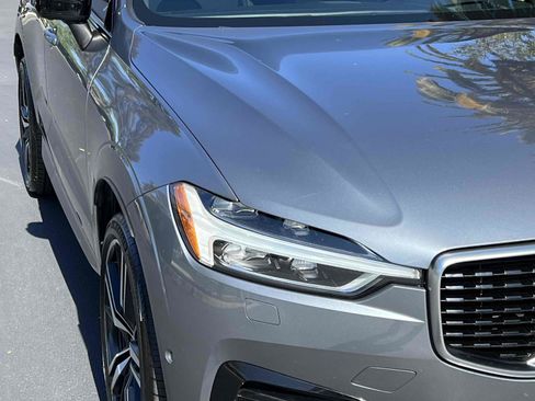 Used 2020 Volvo XC60 T5 R-Design image 61