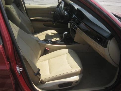 Used 2011 BMW 328i xDrive 328i xDrive AWD 4dr Sedan image 16