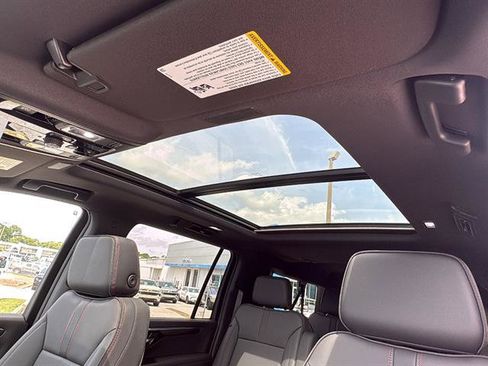 New 2026 Chevrolet Suburban RST w/ Comfort Package AWD/4WD image 30