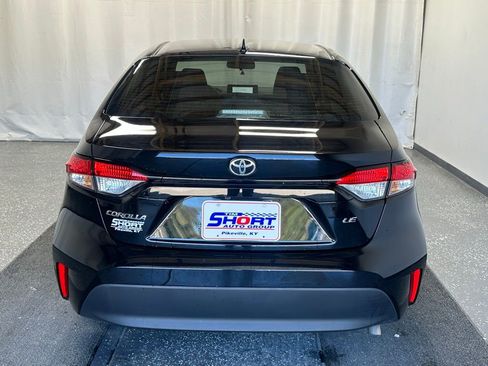 Used 2025 Toyota Corolla LE image 6