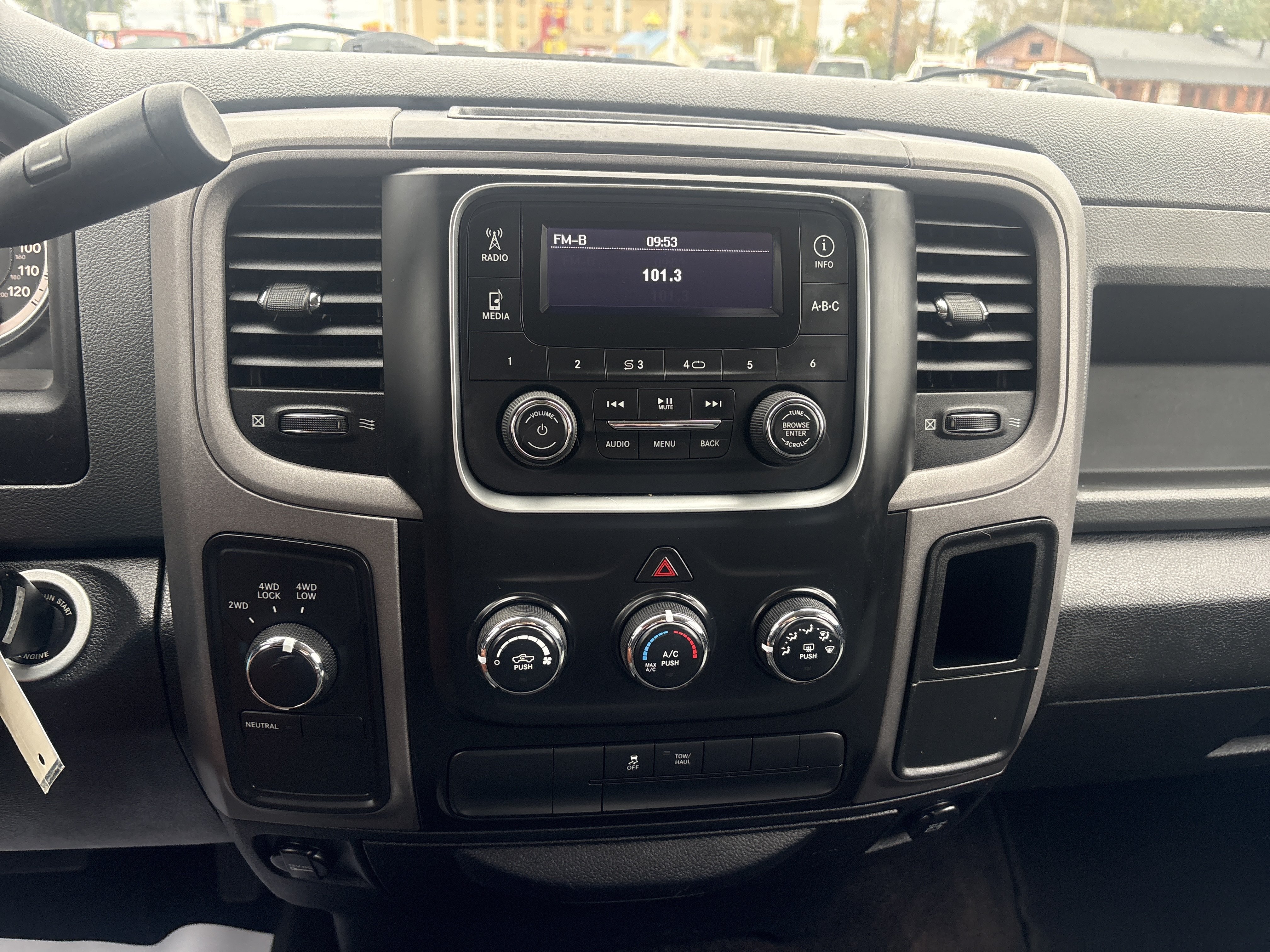 Used 2014 RAM 1500 Express AWD/4WD image 12