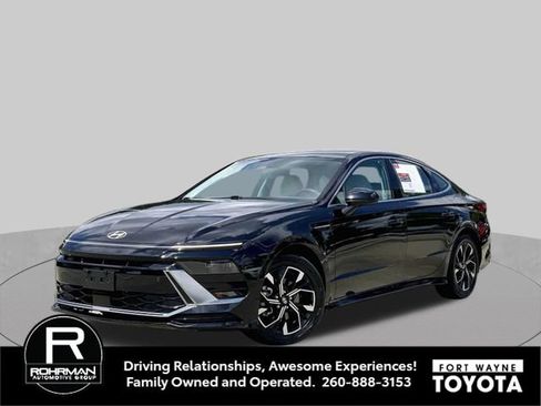 Used 2025 Hyundai Sonata SEL FWD image 3