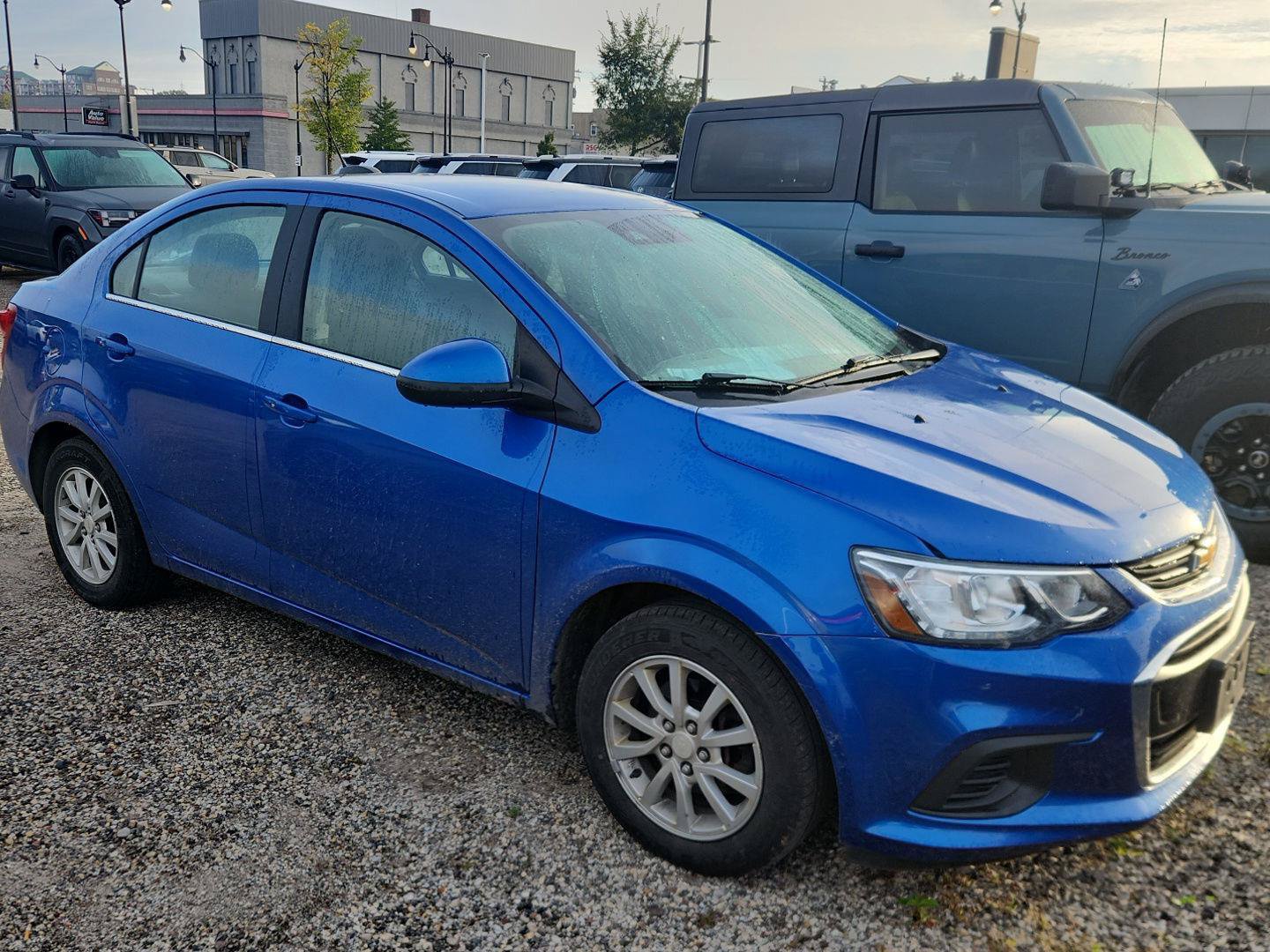 Used 2017 Chevrolet Sonic LT w/ Convenience Package FWD image 8