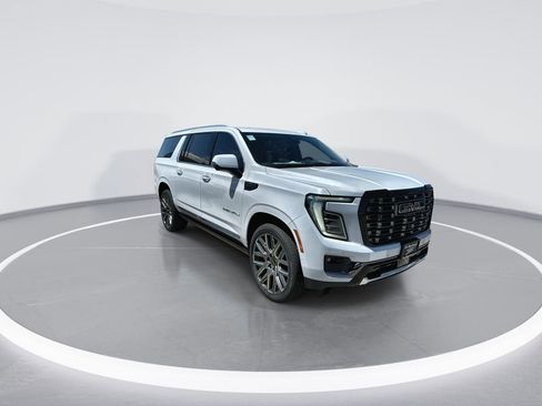 New 2026 GMC Yukon XL Denali Ultimate w/ LPO, Floor Liner Package AWD/4WD image 2