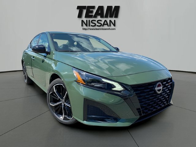New 2026 Nissan Altima 2.5 SR w/ SR Premium Package AWD/4WD image 1