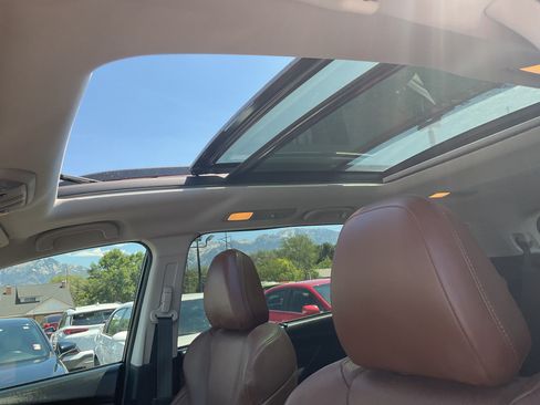 Used 2019 Subaru Ascent Touring AWD/4WD image 17
