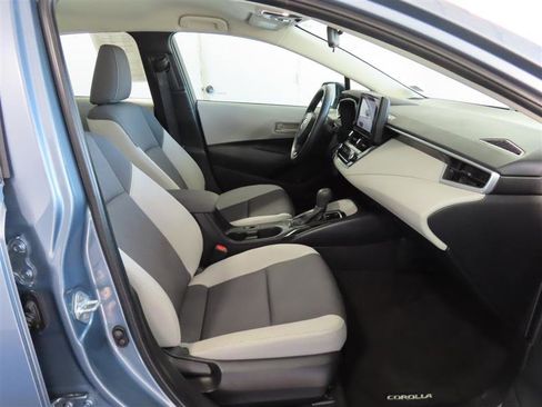 Used 2024 Toyota Corolla LE image 33