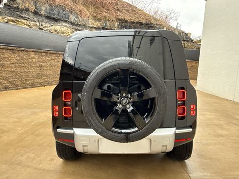 Certified 2024 Land Rover Defender 110 S image 4