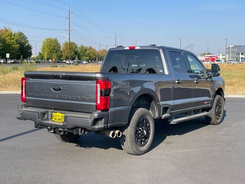 Used 2025 Ford F250 XLT w/ Black Appearance Package AWD/4WD image 3