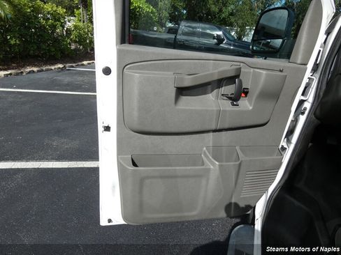 Used 2021 Chevrolet Express 2500 w/ Driver Convenience Package RWD image 38