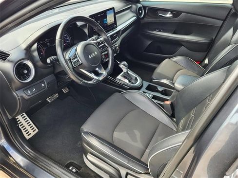 Used 2023 Kia Forte GT-Line w/ GT-Line Technology Package image 3
