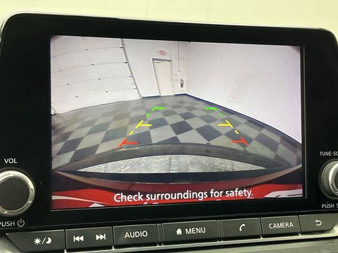 Used 2023 Nissan Rogue SV AWD/4WD image 5