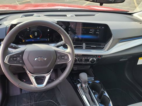 New 2026 Chevrolet Trax LT image 24