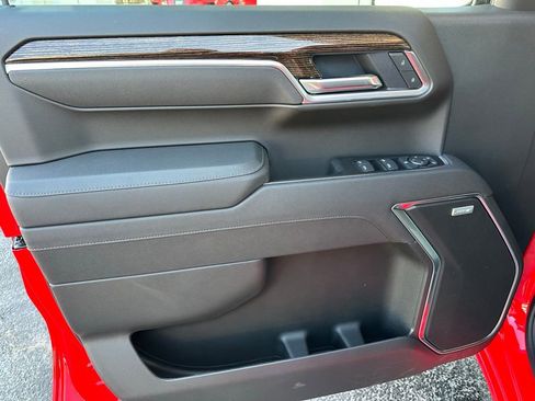 New 2026 GMC Sierra 1500 Elevation image 10