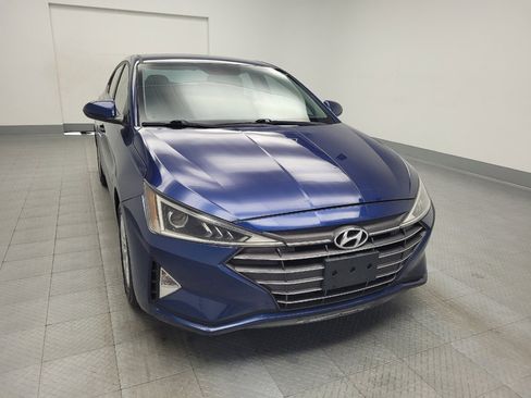 Used 2019 Hyundai Elantra SE image 14