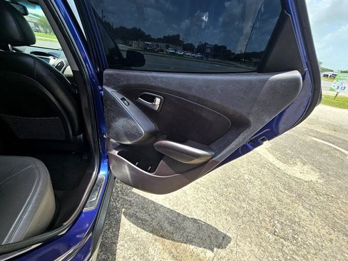 Used 2012 Hyundai Tucson Limited w/ Premium Pkg image 18