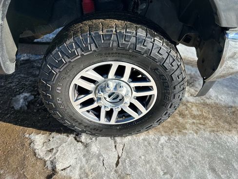 Used 2017 Ford F250 Lariat w/ Lariat Value Package image 29