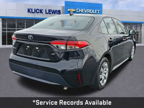 Used 2022 Toyota Corolla LE image 8