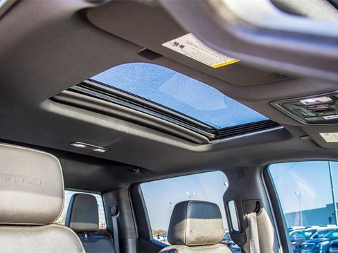 Used 2019 GMC Sierra 1500 AT4 w/ AT4 Premium Package image 13