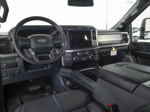 Used 2026 Ford F450 Platinum image 16