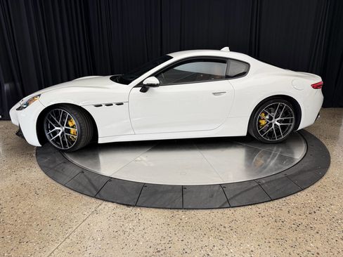 Used 2024 Maserati GranTurismo Modena image 13