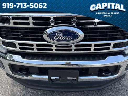 New 2025 Ford F450 XLT w/ XLT Value Package image 10