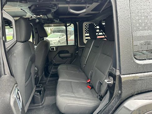 Used 2022 Jeep Wrangler Unlimited Sport AWD/4WD image 16