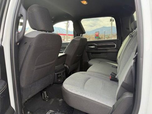 Used 2024 RAM 2500 Big Horn AWD/4WD image 30