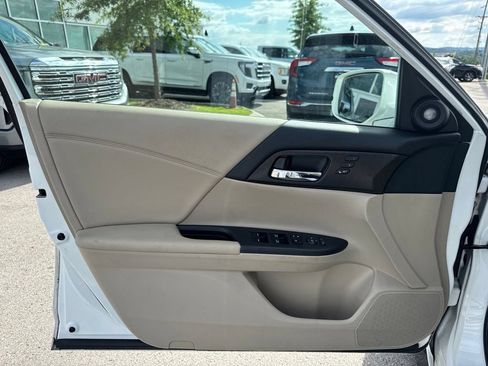 Used 2014 Honda Accord EX-L image 10