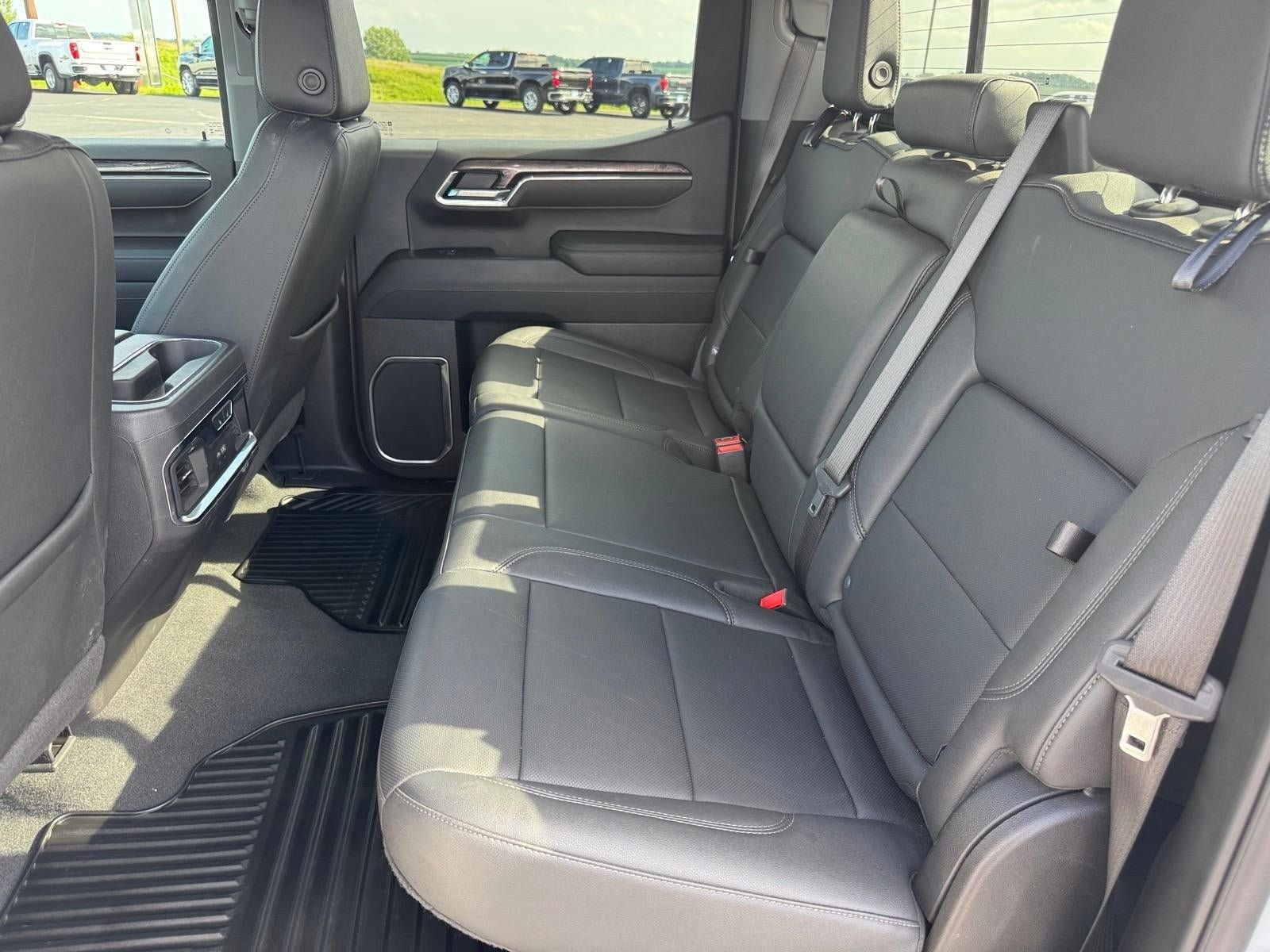 Used 2025 Chevrolet Silverado 1500 LTZ w/ Technology Package AWD/4WD image 7