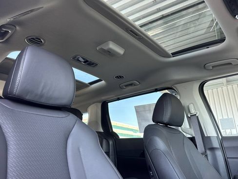 New 2026 Kia Carnival SX Prestige FWD image 17
