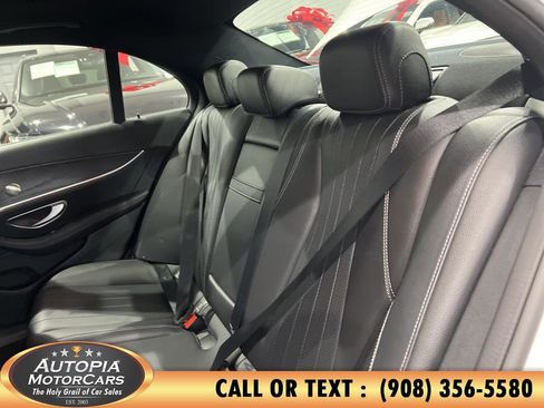 Used 2022 Mercedes-Benz E 350 4MATIC Sedan image 19