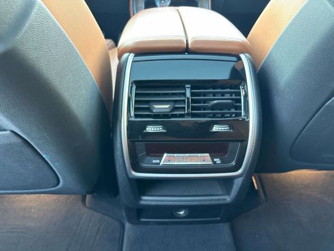 Used 2019 BMW X5 xDrive50i w/ M Sport Package AWD/4WD image 8