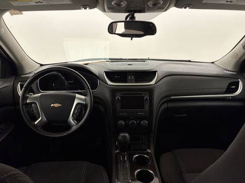 Used 2017 Chevrolet Traverse LT w/ Style and Technology Package image 20