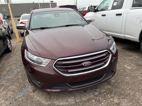Used 2019 Ford Taurus Limited image 21