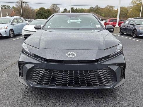 Used 2026 Toyota Camry SE w/ Convenience Package image 2