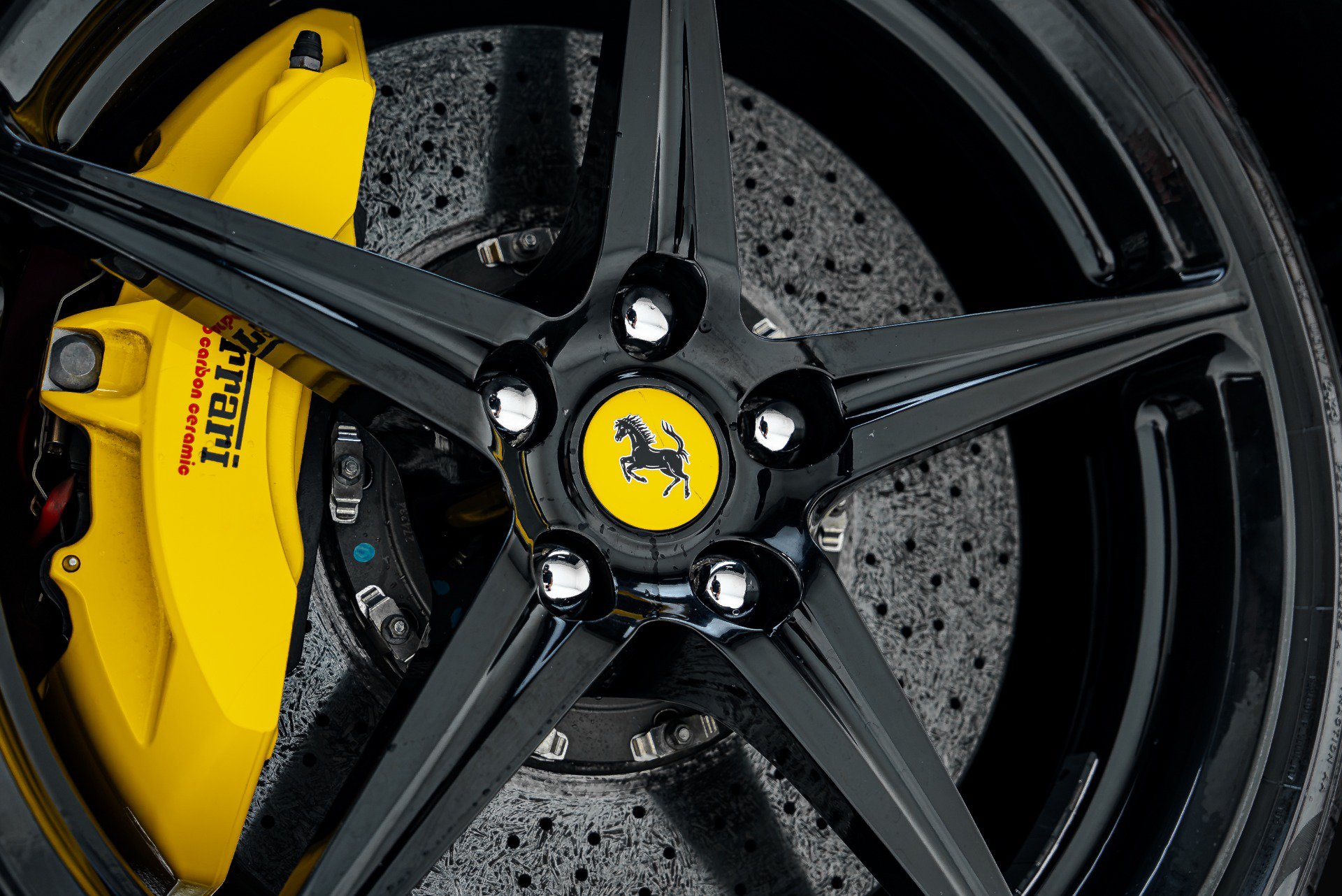 Used 2013 Ferrari 458 Italia Coupe RWD image 37