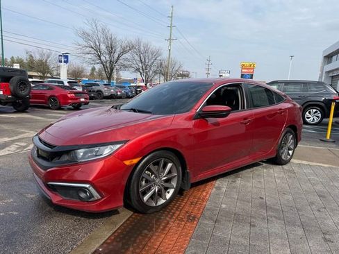 Used 2019 Honda Civic EX image 3