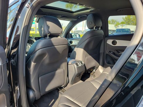 Used 2022 Mercedes-Benz GLC 300 4MATIC Coupe image 14